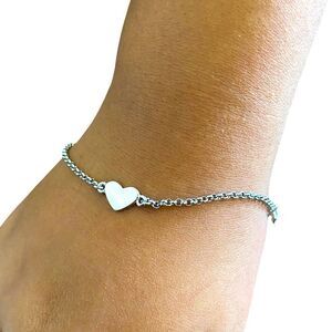Silver toned lovecore solid heart chain bracelet (NWOT)